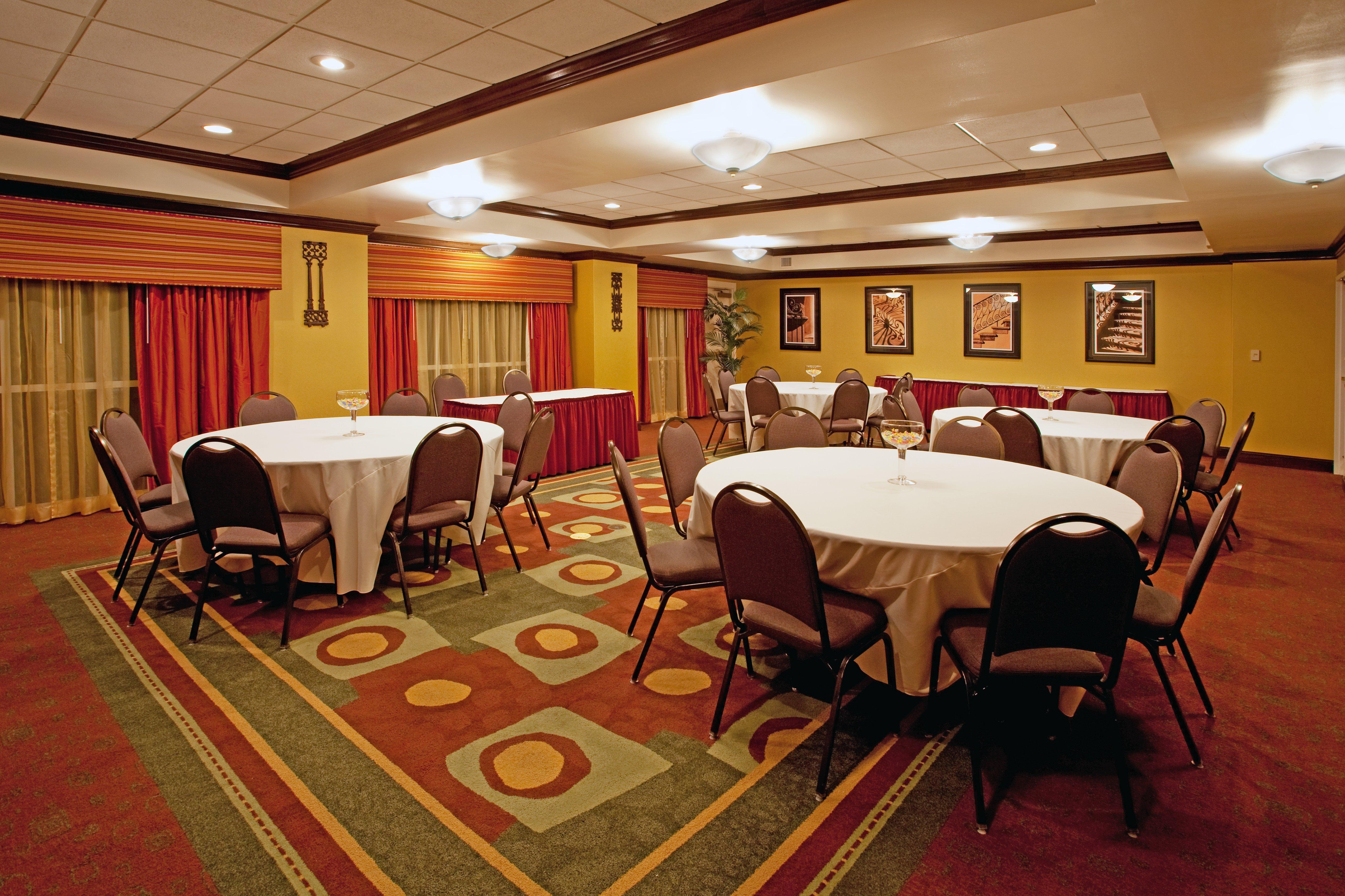 Holiday Inn Express Hotel & Suites Charleston-Ashley Phosphate By Ihg North Charleston Esterno foto