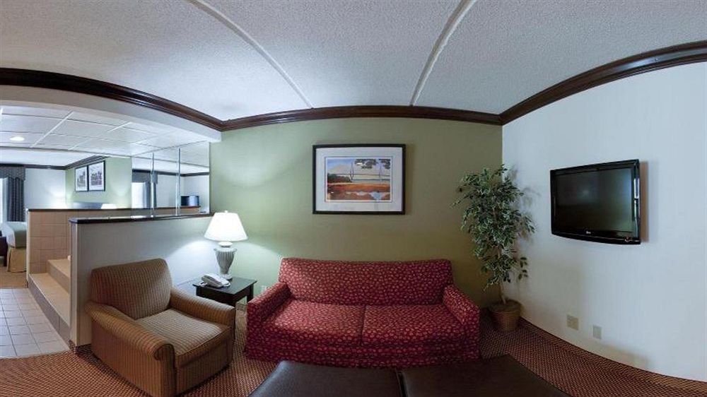 Holiday Inn Express Hotel & Suites Charleston-Ashley Phosphate By Ihg North Charleston Esterno foto